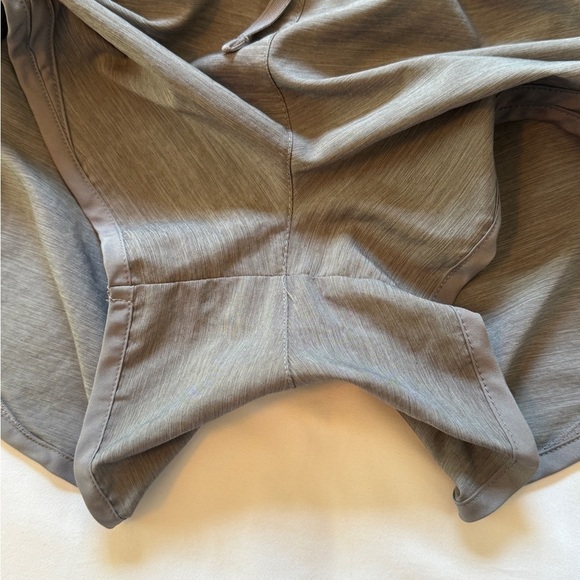 Nike Women's Dri-Fit Tempo Mid-Rise Athletic Running 3" Shorts Gray Women’s XS - Picture 5 of 7